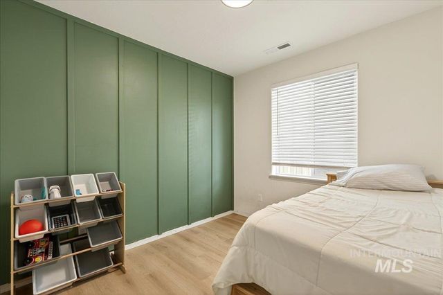 1864 E Jade Falls, Kuna, ID 83634