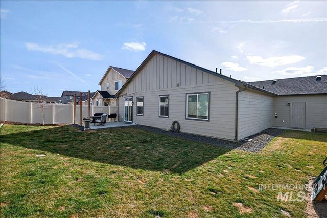 1864 E Jade Falls, Kuna, ID 83634