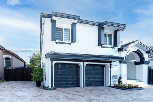 8740 NW 153rd Ter, Miami Lakes, FL 33018