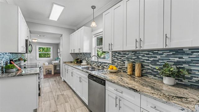 541 W PARK STREET, Lakeland, FL 33803