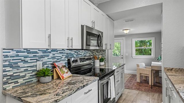 541 W PARK STREET, Lakeland, FL 33803