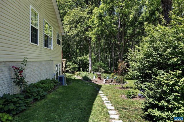 341 POPLAR DR, Louisa, VA 23093