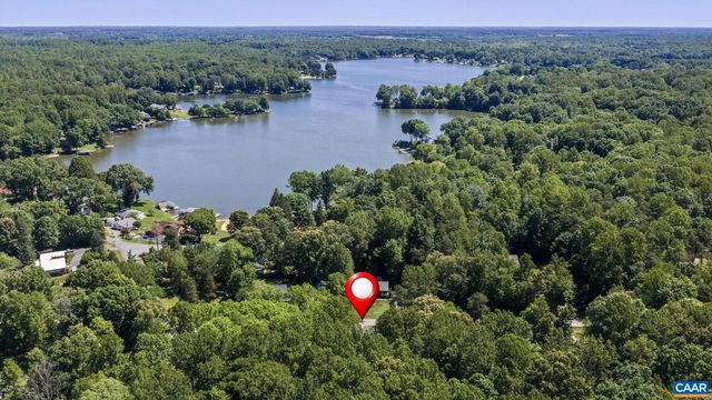 341 POPLAR DR, Louisa, VA 23093