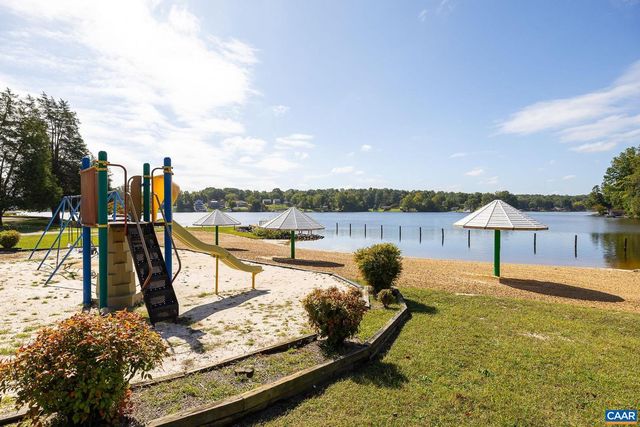 341 POPLAR DR, Louisa, VA 23093