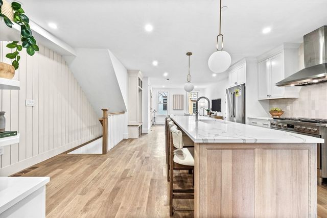 12 Prospect St 1, Boston, MA 02129