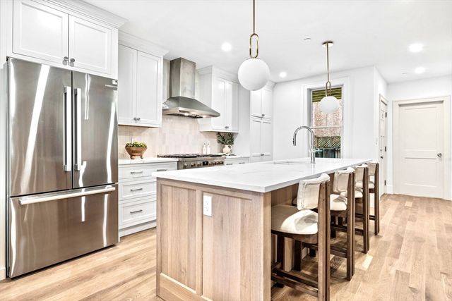 12 Prospect St 1, Boston, MA 02129