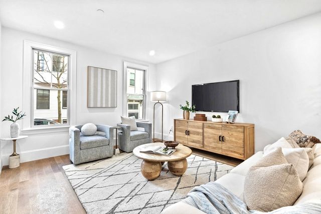 12 Prospect St 1, Boston, MA 02129