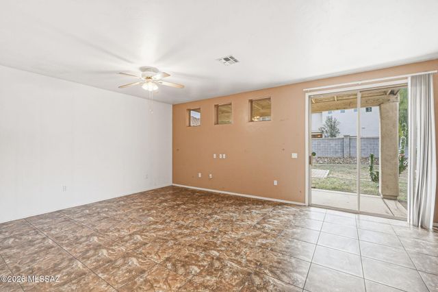 93 W Camino Presidio Quemado, Sahuarita, AZ 85629