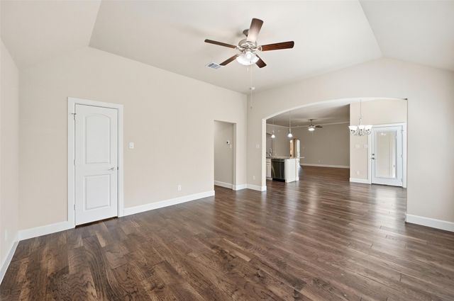 2947 Muirfield Avenue, Grand Prairie, TX 75104