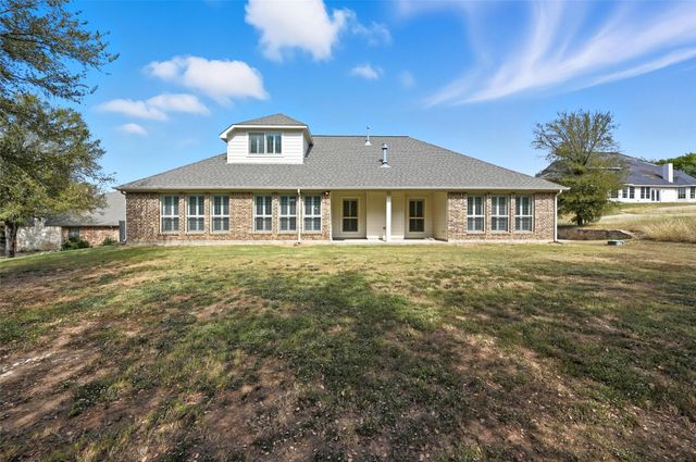 2947 Muirfield Avenue, Grand Prairie, TX 75104