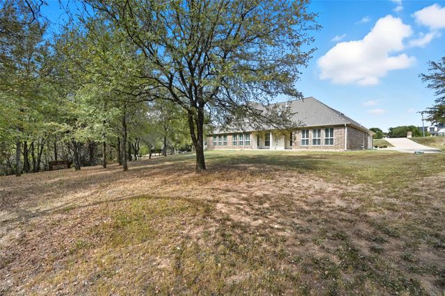 2947 Muirfield Avenue, Grand Prairie, TX 75104