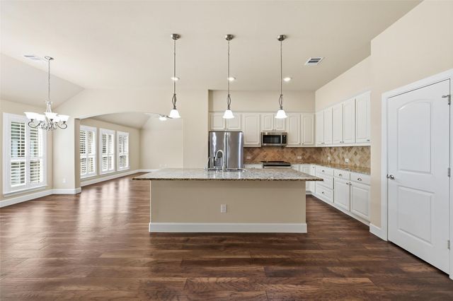 2947 Muirfield Avenue, Grand Prairie, TX 75104