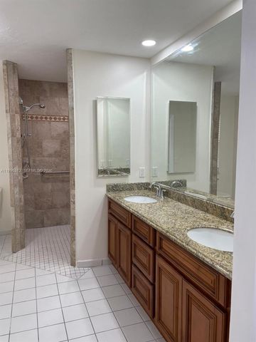 7940 SW 173rd Ter, Palmetto Bay, FL 33157