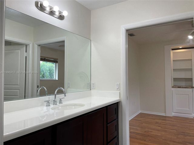 7940 SW 173rd Ter, Palmetto Bay, FL 33157