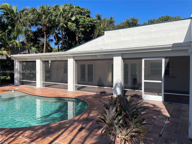 7940 SW 173rd Ter, Palmetto Bay, FL 33157