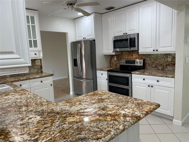 7940 SW 173rd Ter, Palmetto Bay, FL 33157