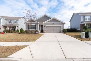 6872 Lake Overlook Lane, Flowery Branch, GA 30542