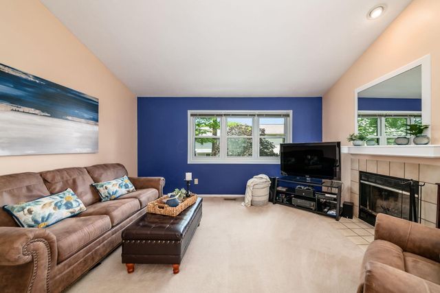 2711 Woodland Trail Drive, Columbus, OH 43231