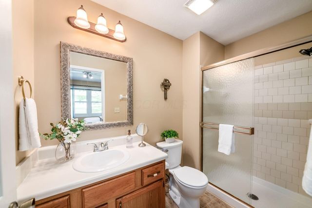 2711 Woodland Trail Drive, Columbus, OH 43231