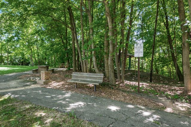 2711 Woodland Trail Drive, Columbus, OH 43231
