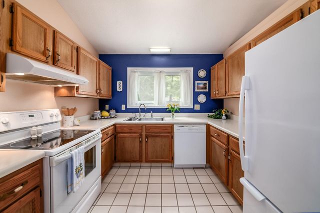 2711 Woodland Trail Drive, Columbus, OH 43231
