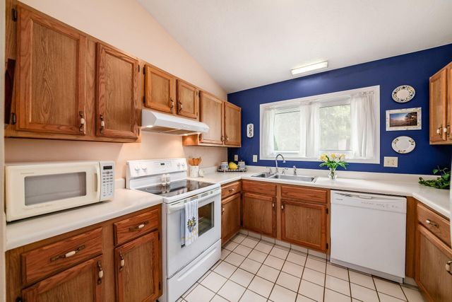 2711 Woodland Trail Drive, Columbus, OH 43231