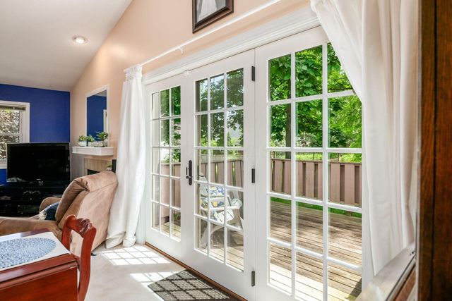 2711 Woodland Trail Drive, Columbus, OH 43231