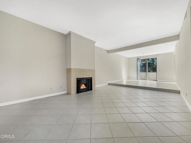 3200 Fairesta Street 16, La Crescenta, CA 91214