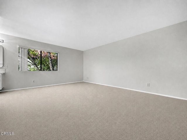 3200 Fairesta Street 16, La Crescenta, CA 91214