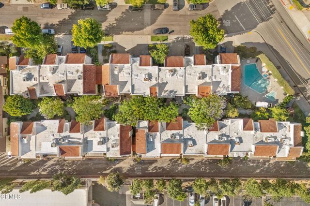 3200 Fairesta Street 16, La Crescenta, CA 91214