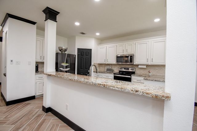 2115 Thistlerock Lane, Sugar Land, TX 77479