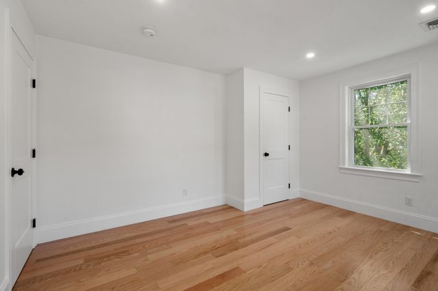 92 Pond Street, Natick, MA 01760