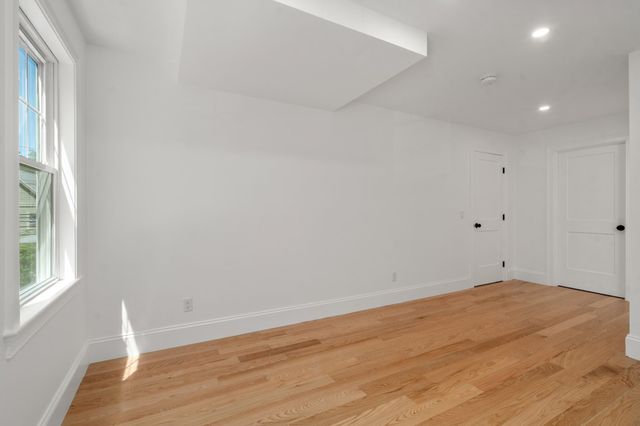92 Pond Street, Natick, MA 01760