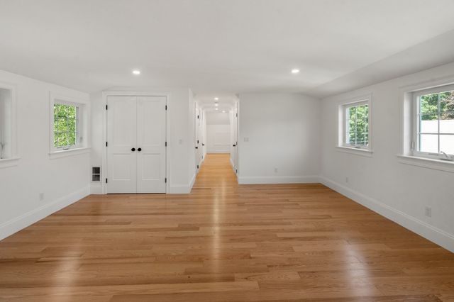 92 Pond Street, Natick, MA 01760