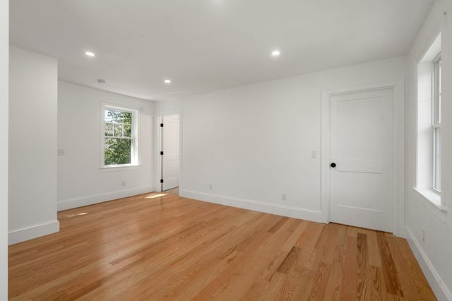 92 Pond Street, Natick, MA 01760