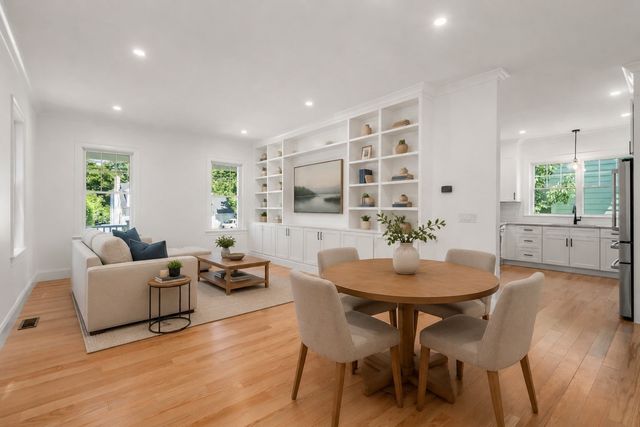 92 Pond Street, Natick, MA 01760