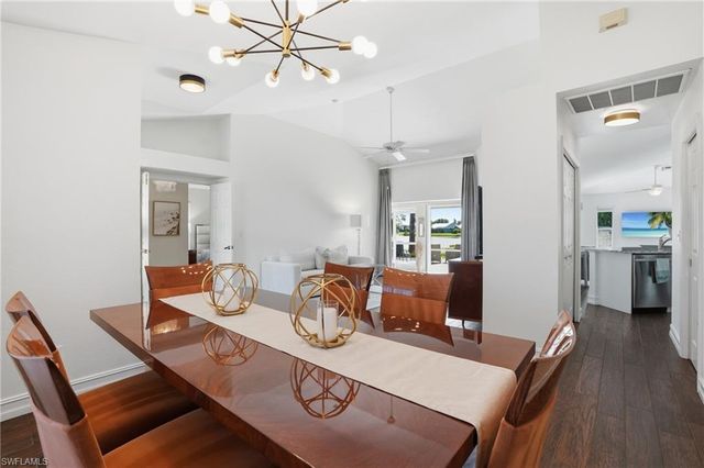 3850 Groton CT, Naples, FL 34112