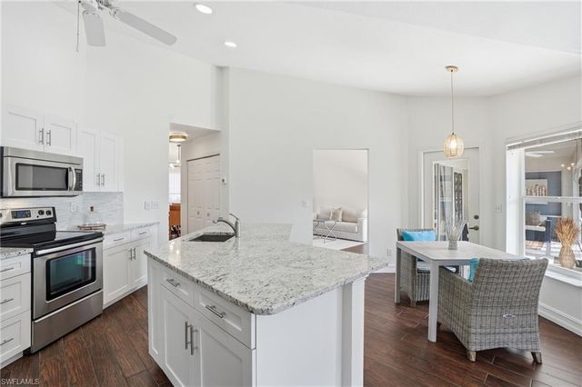 3850 Groton CT, Naples, FL 34112
