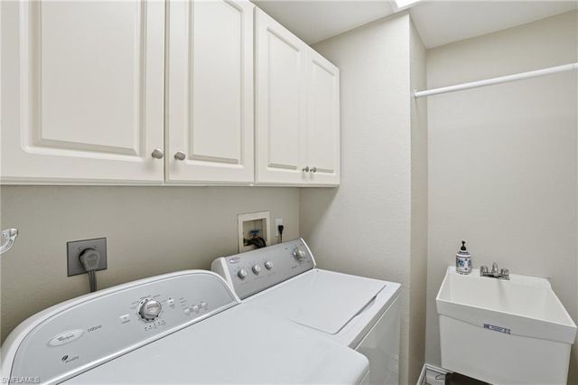 3850 Groton CT, Naples, FL 34112
