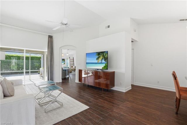 3850 Groton CT, Naples, FL 34112