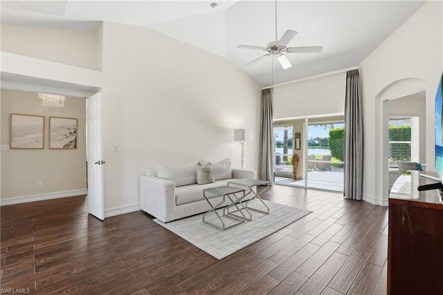 3850 Groton CT, Naples, FL 34112