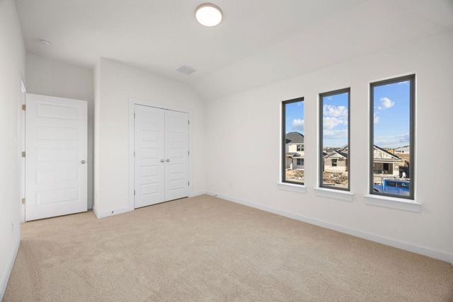 103 Mandeville DR, Hutto, TX 78634