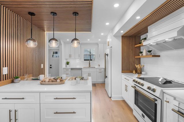 30 Burdett Road, Lynn, MA 01904