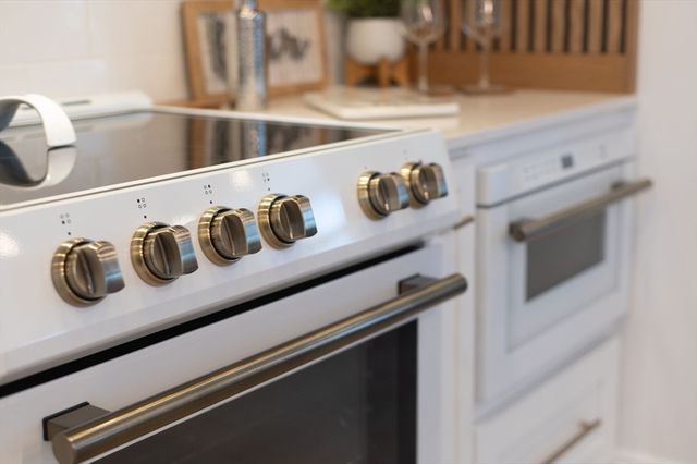 30 Burdett Road, Lynn, MA 01904