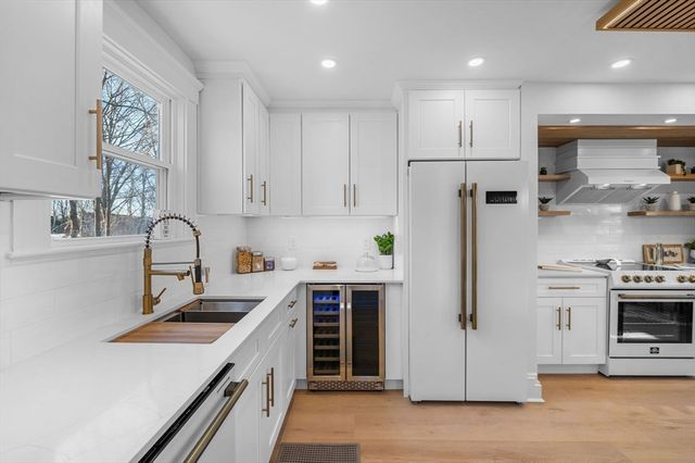 30 Burdett Road, Lynn, MA 01904