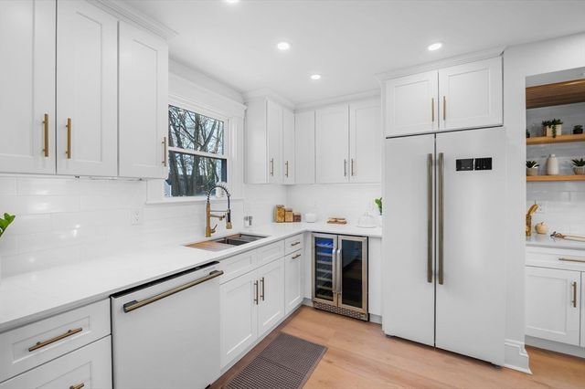 30 Burdett Road, Lynn, MA 01904