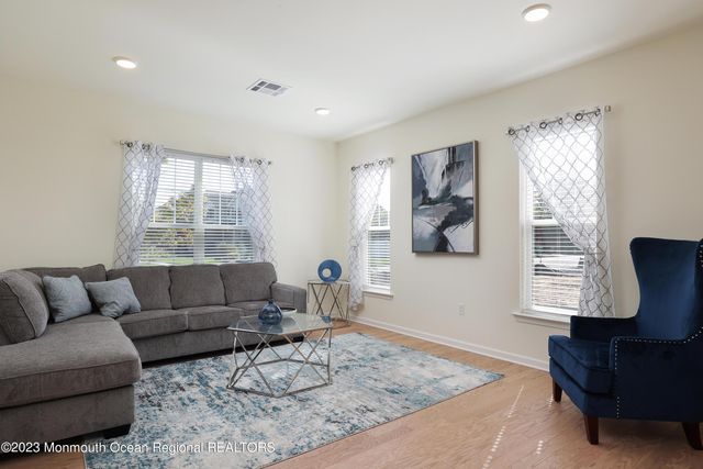 407 Third Avenue, Toms River, NJ 08757