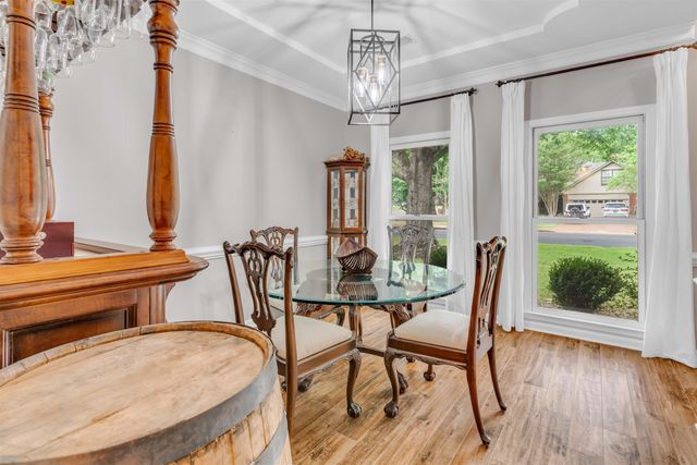 690 ROLLING OAKS LN, Collierville, TN 38017