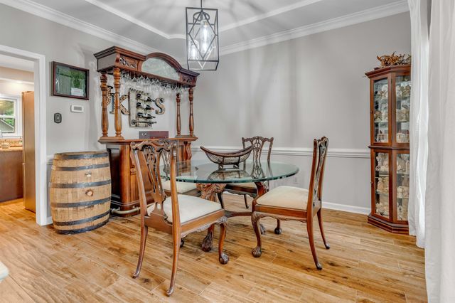690 ROLLING OAKS LN, Collierville, TN 38017