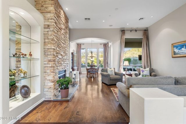 11464 E WINCHCOMB Drive, Scottsdale, AZ 85255